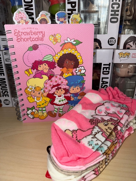 Strawberry Shortcake Other - Strawberry Shortcake Bundle- Set of (6)